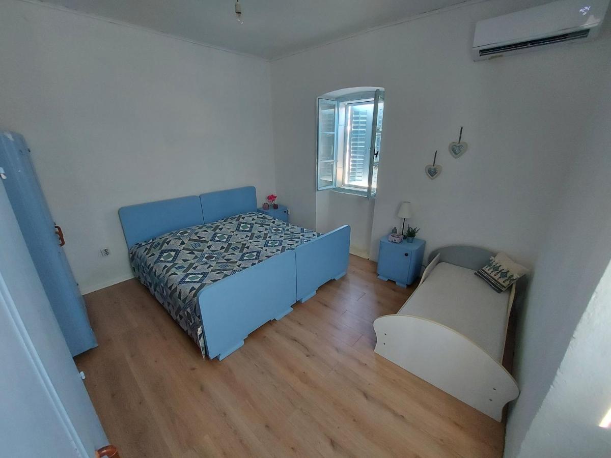 Holiday Home Pepe Banj Ngoại thất bức ảnh